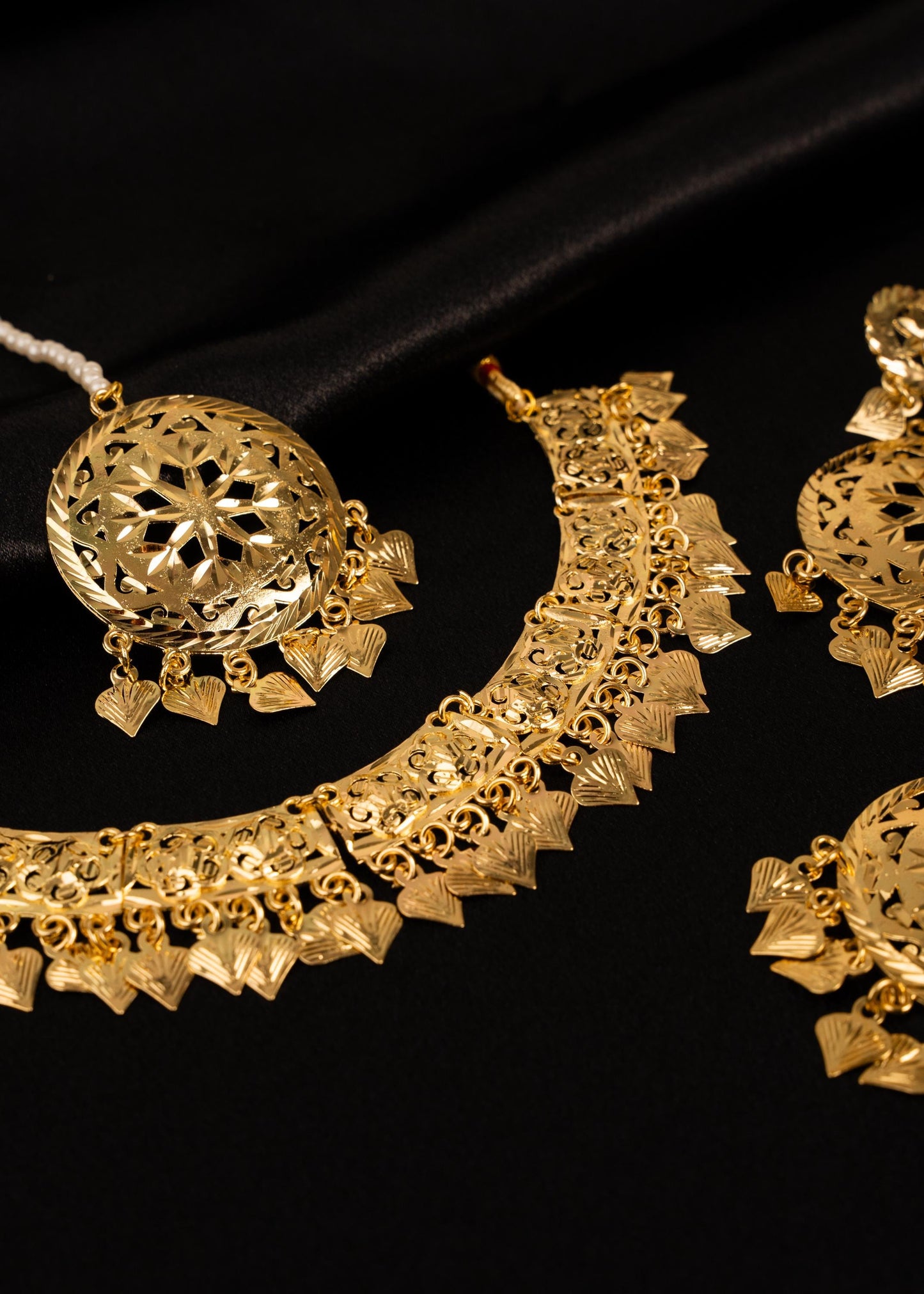 Heritage Gold Choker Necklace Set/ Traditional Wedding Jewelry/ Indian Gold Choker Necklace/ Gold Statement Choker/ Indian Bridal Jewelry (etsy image id: 7896533800)