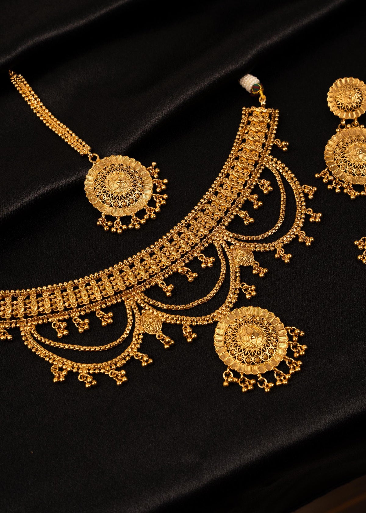 Viral Gold Plated Choker Necklace Set with Tikka/ Traditional Jewelry/ Indian Jewelry/ Statement Necklace/ Wedding Jewelry/ Festive Wear