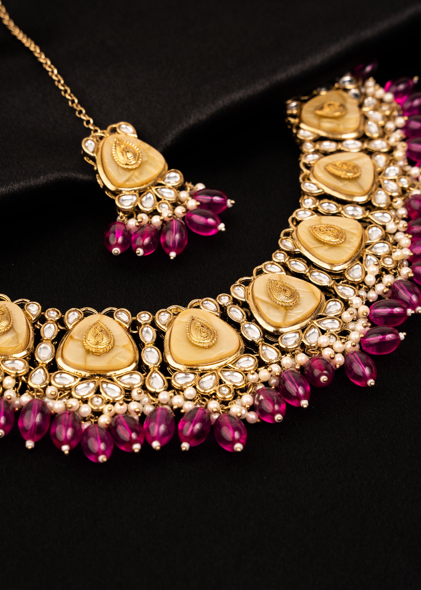 Antique Kundan Pearl Jewelry Necklace Set