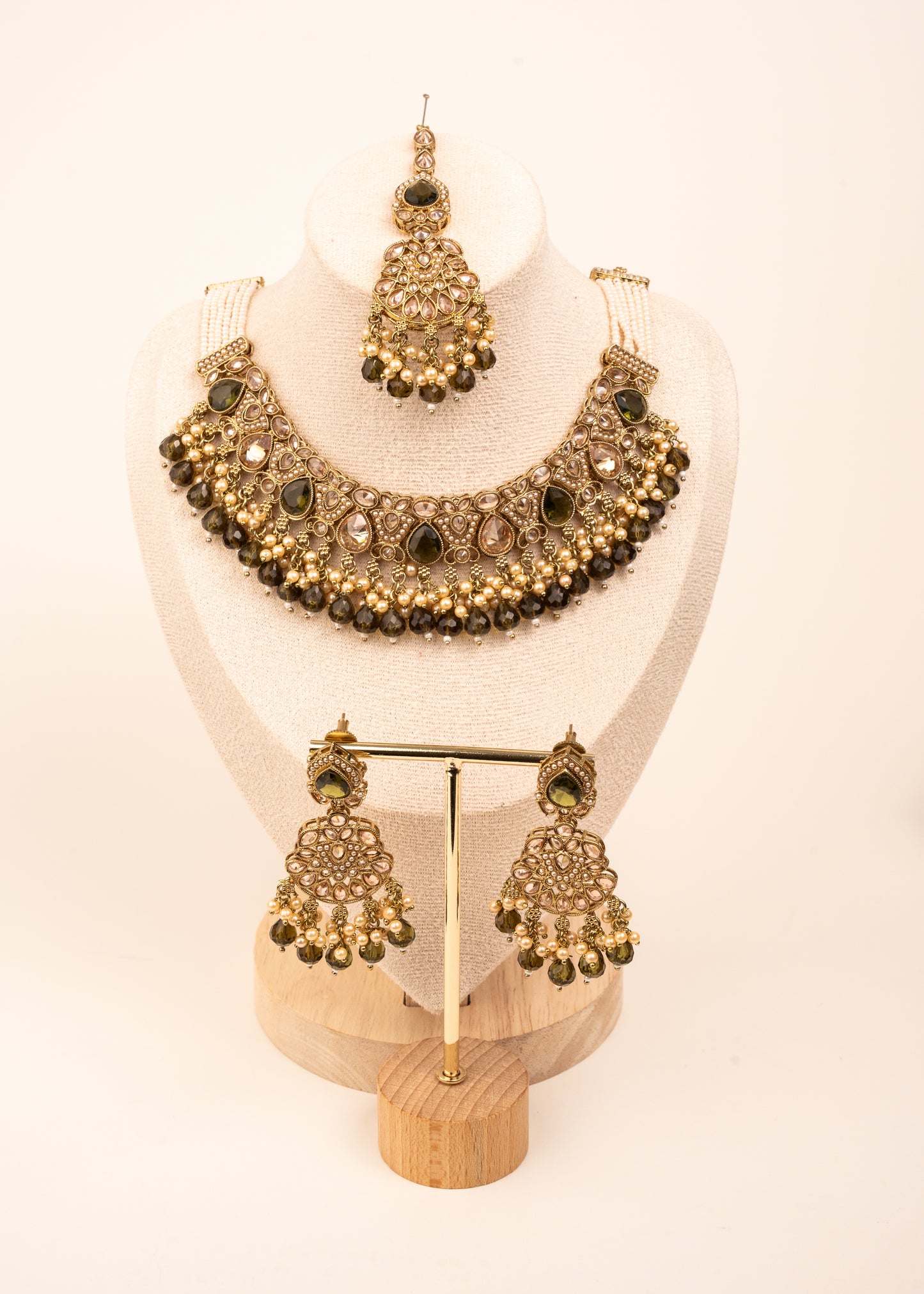 Luxury Antique Kundan Necklace Set