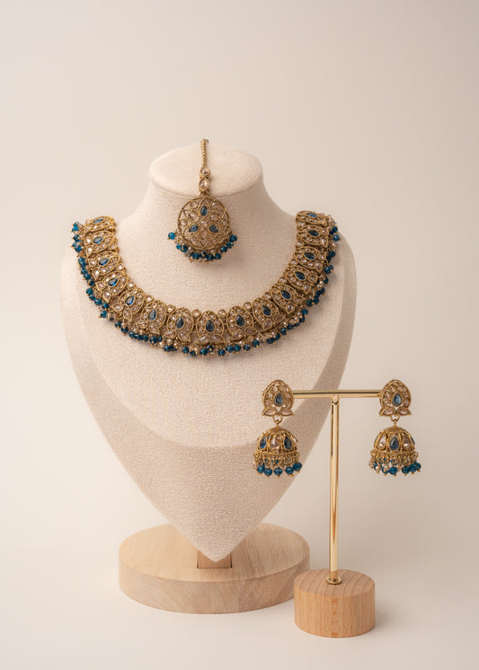 Sapphire Shine Necklace Set