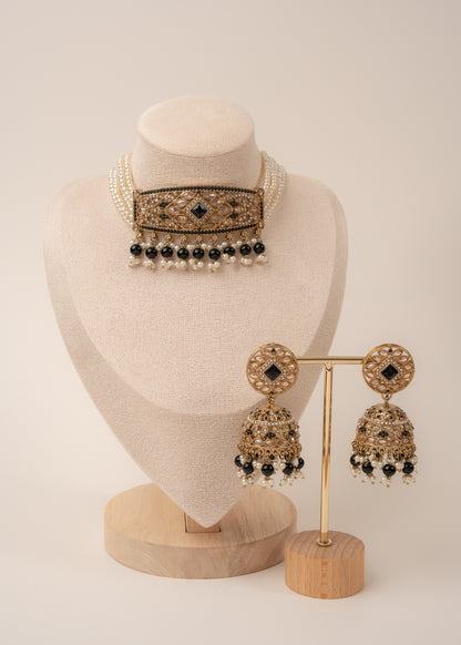 Black Pearl Royal Charm Choker Set