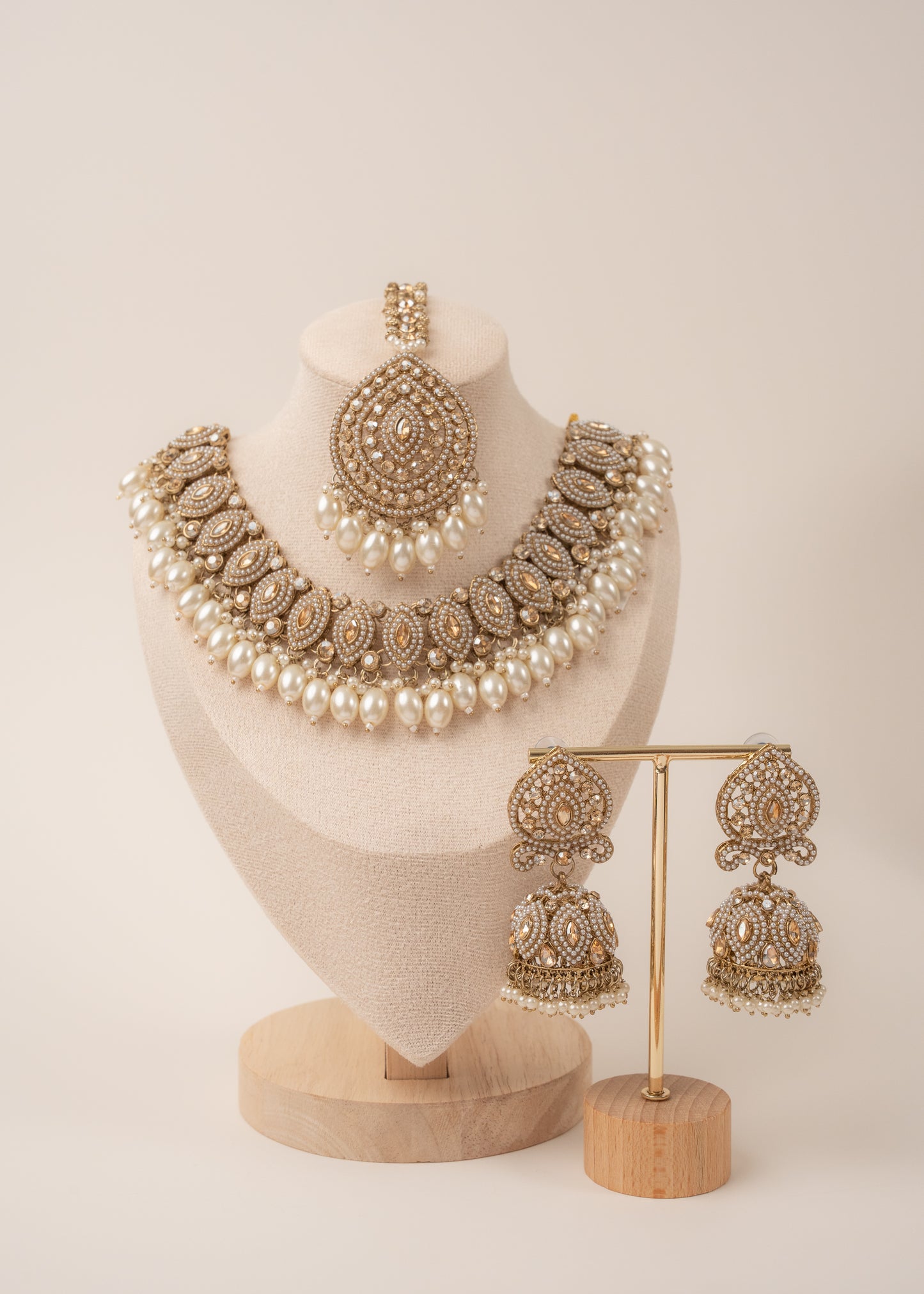 Pearl Heritage Bridal Necklace Set