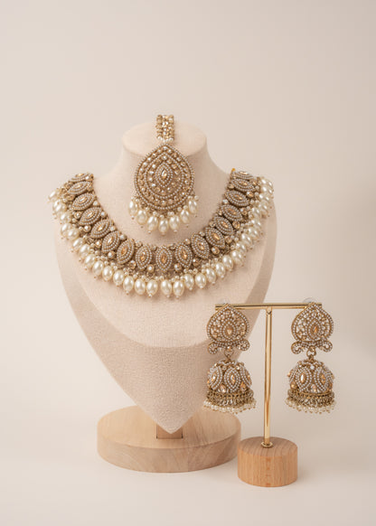 Pearl Heritage Bridal Necklace Set