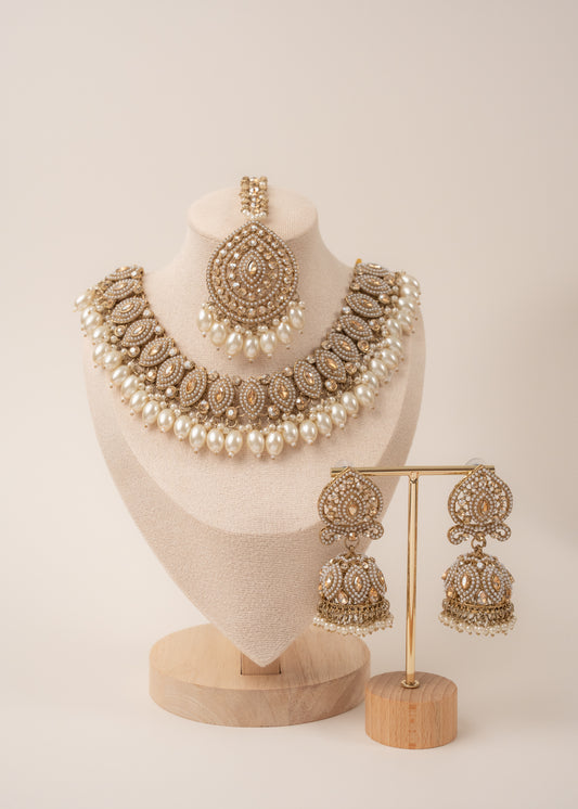Pearl Heritage Bridal Necklace Set