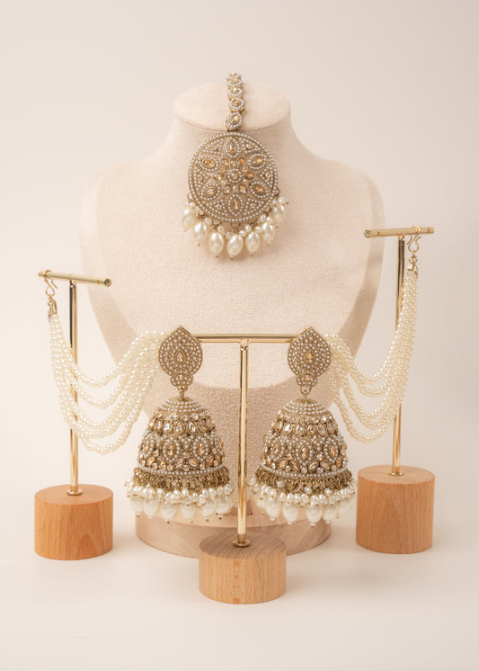 Pearl Glow Sahara Jhumka Set