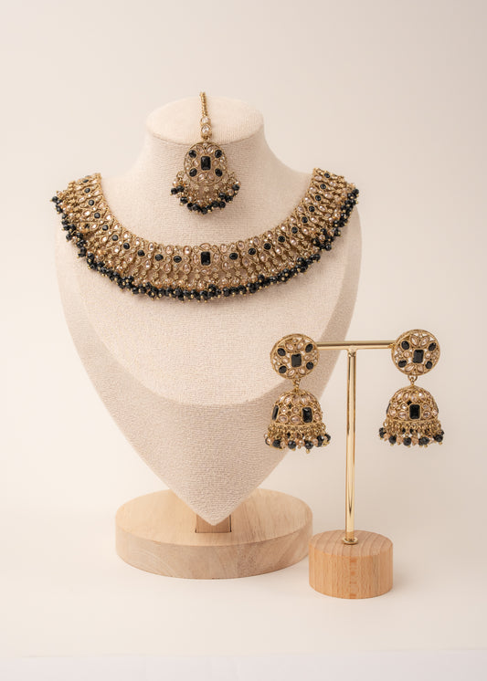 Antique Black Choker Necklace Set