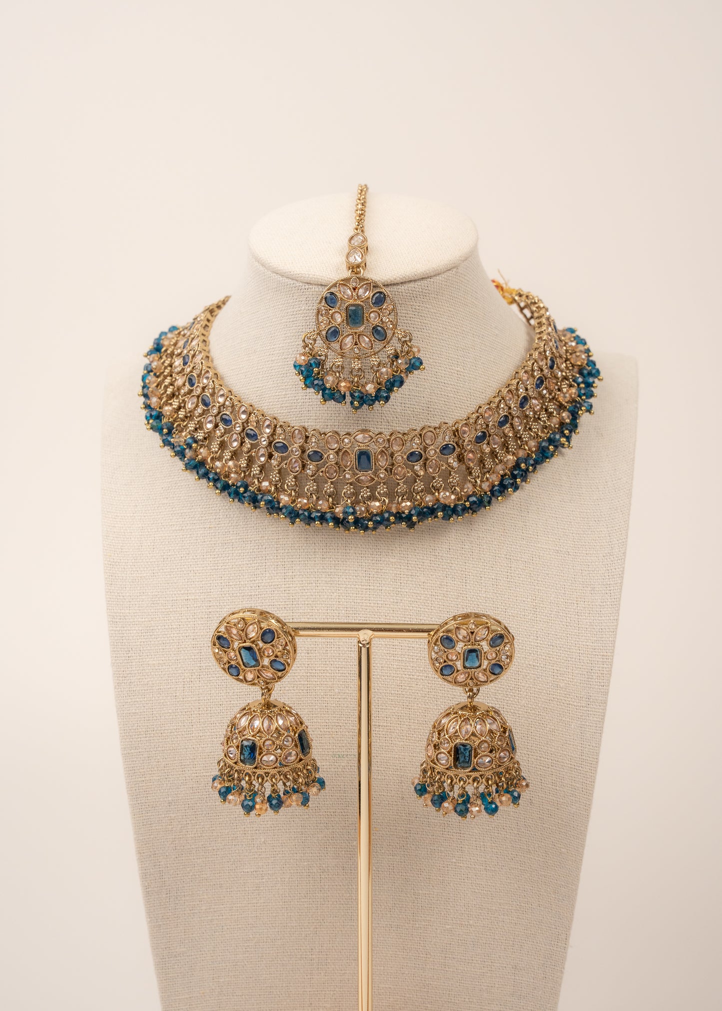 Blue Heritage Choker Necklace Set