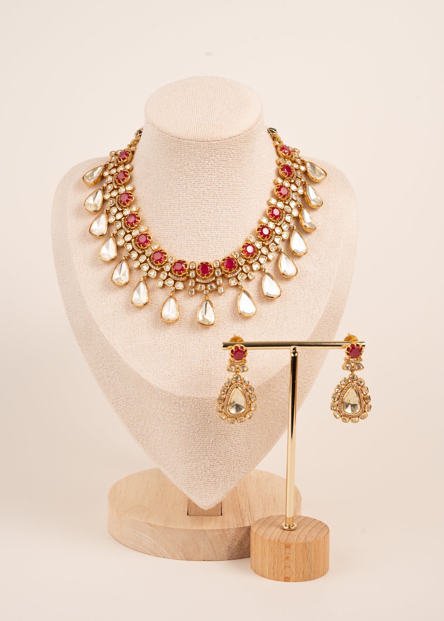 Premium Quality Tyani Inspired uncut Kundan Necklace Set/ Indian Wedding Jewelry/ Statement Jewelry/ Indian Bridal Set