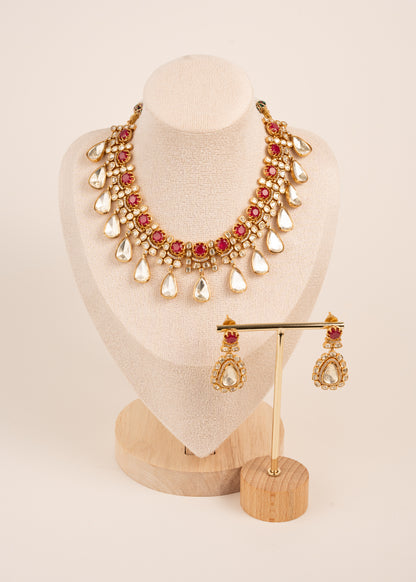 Premium Quality Tyani Inspired uncut Kundan Necklace Set/ Indian Wedding Jewelry/ Statement Jewelry/ Indian Bridal Set