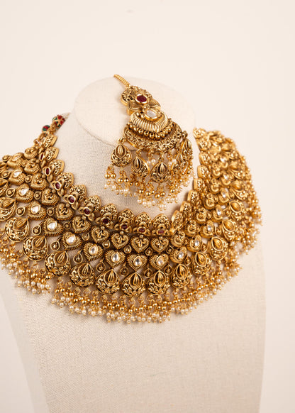 Antique Gold Bridal Necklace Set/ Indian Wedding Jewellery/ Kundan Bridal Set/ Indian bridal set
