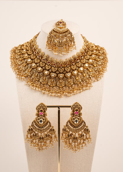 Antique Gold Bridal Necklace Set/ Indian Wedding Jewellery/ Kundan Bridal Set/ Indian bridal set