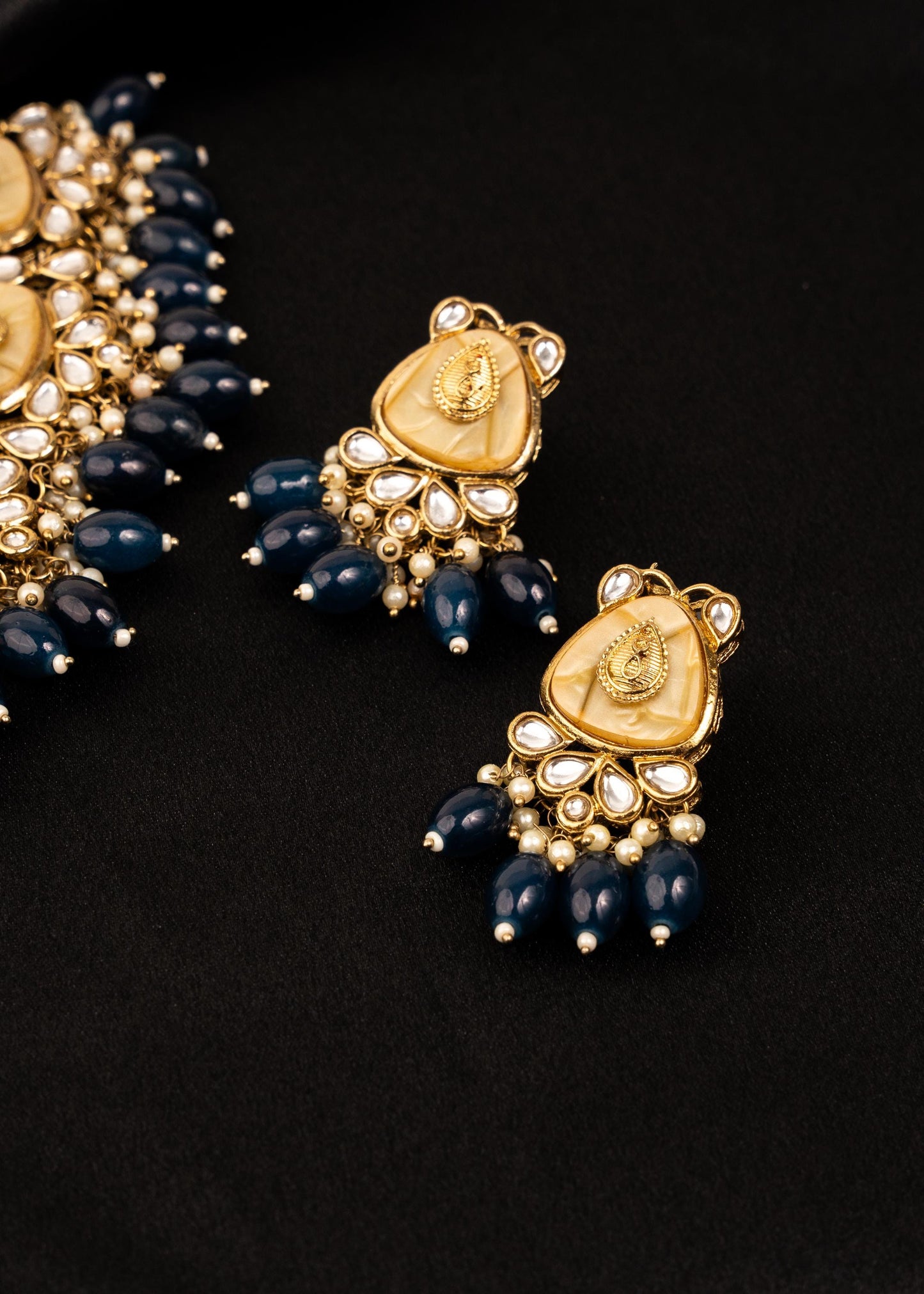 Antique Kundan Pearl Jewelry Necklace Set/ Statement Kundan Pearl Choker Set/ Indian Jewelry/ Pakistani Bridal Jewelry/ Polki Kundan Set (etsy image id: 7893042016)