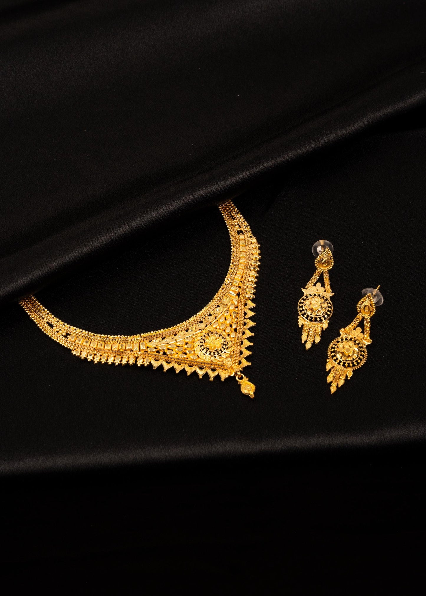 High Quality Gold Choker Necklace/ Indian Gold Plated Jewelry/ Real Gold Look Jewellery/ Royal Gold Look Choker Necklace/ Bridal Jewelry Set (etsy image id: 7893107764)