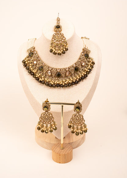 Luxury Antique Kundan Necklace Set/ Indian Bridal Jewellery Set/ Statement Kundan Set/ Bollywood Jewelry/ Bridal Kundan Choker Set/ (etsy image id: 7893146556)