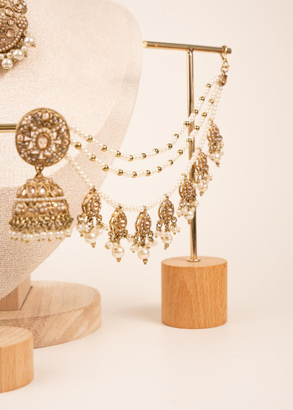Kundan Ear Chain Earrings with Tikka/ Kundan Bridal Jewelry Set/ Sahara Earrings with Maang Tikka/ Statement Bridal Jewelry/ Bahubali (etsy image id: 7896203464)