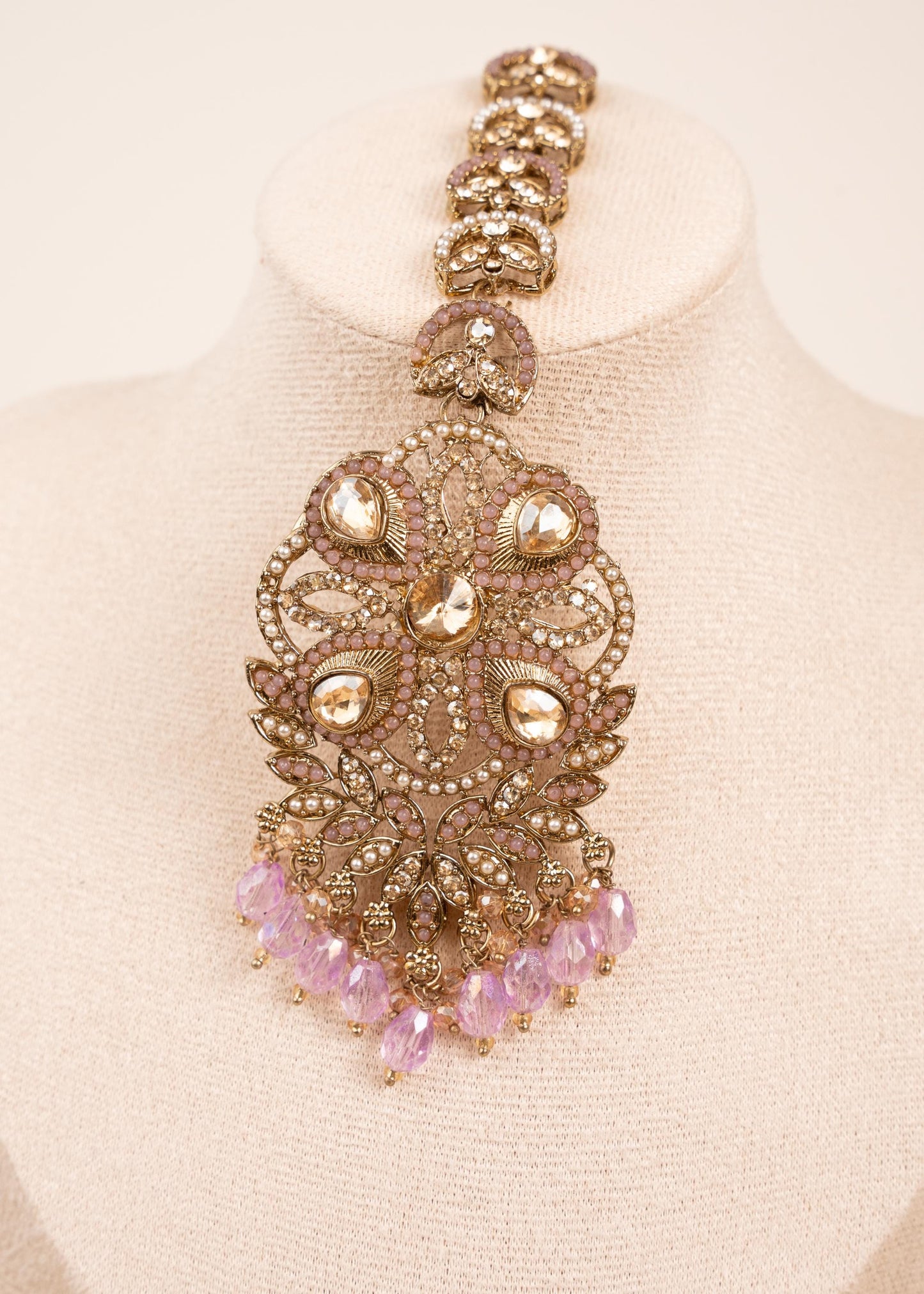 Kundan Sahara Ear Chain Earrings with Tikka/ Statement Earrings/ Indian Wedding Earrings/ Bahubali Earrings/ Ear Cuff Chain Earrings (etsy image id: 7896221272)