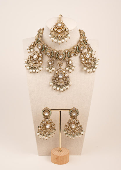Antique Bridal Necklace Set/ Indian Bridal Jewelry/ Statement Necklace/ Wedding Necklace/ Antique Gold Necklace Set/ Pakistani Jewelry (etsy image id: 7896611768)