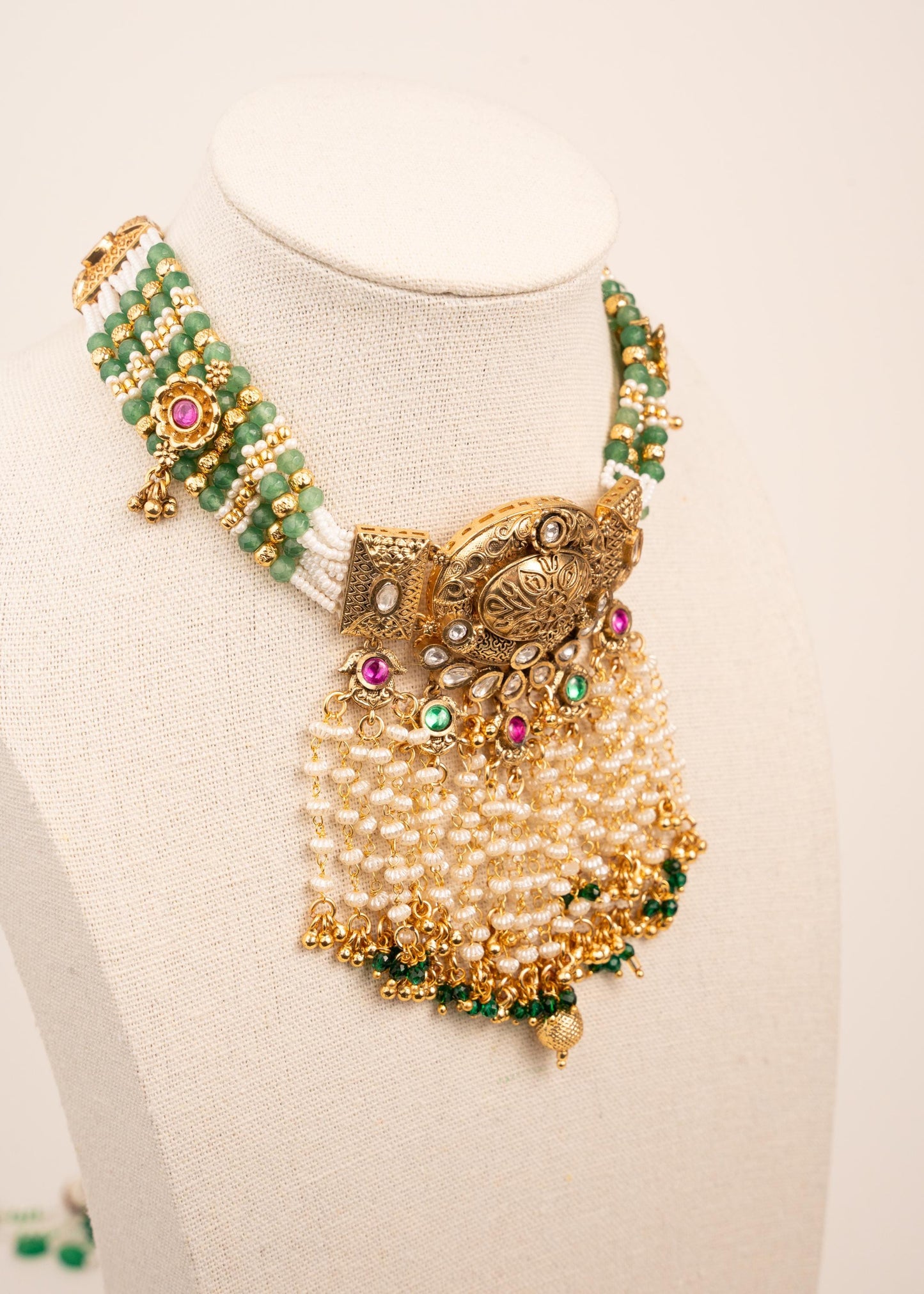 Kundan Temple Choker Necklace/ Pearl Tassel Necklace/ Kudan Choker/ Bridal Statement Necklace/ Indian Jewelry/ Green Beads/ South Indian (etsy image id: 7896657038)