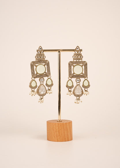 Handcrafted Antique Earrings/ Antique Jewelry/ Statemnet Earrings/ Party Wear Ethnic Jewelry/ High End Bollywood Jewellery/ Bridal Jewellery (etsy image id: 7912961609)