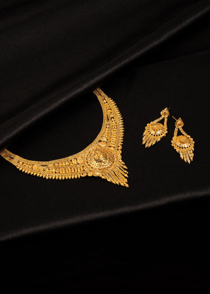 Elegant Gold Finish Choker/ Bridal Statement Necklace/ Indian Bridal Statement Necklace/ Pakistani Wedding Jewelry Set/ Premium Gold Finish (etsy image id: 7941065235)