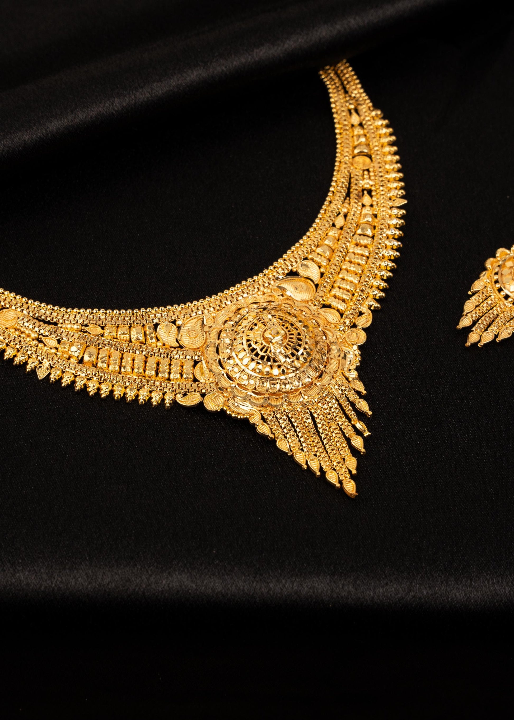 Elegant Gold Finish Choker/ Bridal Statement Necklace/ Indian Bridal Statement Necklace/ Pakistani Wedding Jewelry Set/ Premium Gold Finish (etsy image id: 7941065265)