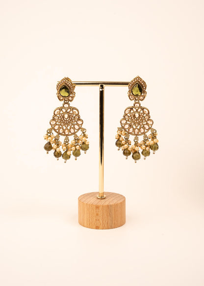 Luxury Antique Kundan Necklace Set/ Indian Bridal Jewellery Set/ Statement Kundan Set/ Bollywood Jewelry/ Bridal Kundan Choker Set/ (etsy image id: 7941102035)