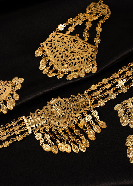 Antique Gold Choker Necklace Set/ Indian Jewelry/ Gold plated bridal choker Necklace/ Statement Necklace/ Traditional Jewelry/ Bridal (etsy image id: 7944497551)