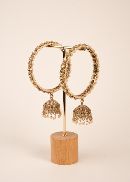 Elegant Antique Gold Jhumki Bangles/ Kade/ Indian Wedding Bangles/ Kangan/ Bracelets/ Gajre/ Gold Tone Kada/ Traditional Jewelry (etsy image id: 7957564879)