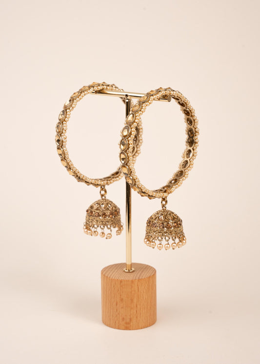 Elegant Antique Gold Jhumki Bangles/ Kade/ Indian Wedding Bangles/ Kangan/ Bracelets/ Gajre/ Gold Tone Kada/ Traditional Jewelry (etsy image id: 7957564879)