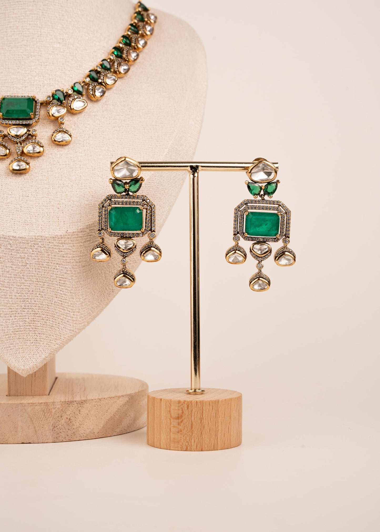 Statement Kundan Polki Necklace Set/ Emerald Green Polki Necklace/ Bridal Choker Necklace/ Pakistani Jewelry/ Reception Wear/ Party Wear (etsy image id: 7974235146)