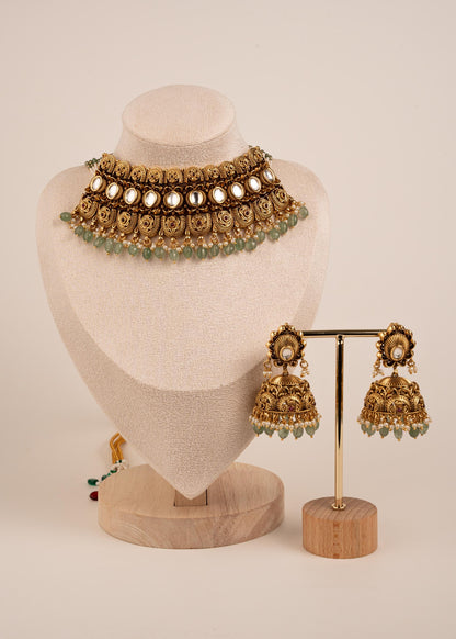 Antique Gold Temple Choker Necklace Set/ Gold Mirror Kundan Jewelry/ Indian Traditional Jewelry/ South Indian Necklace/ Mint/ Green/ Emerald (etsy image id: 7974372364)