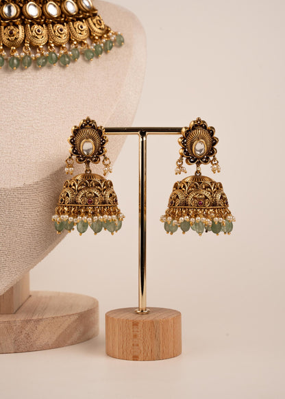 Antique Gold Temple Choker Necklace Set/ Gold Mirror Kundan Jewelry/ Indian Traditional Jewelry/ South Indian Necklace/ Mint/ Green/ Emerald (etsy image id: 7974373728)