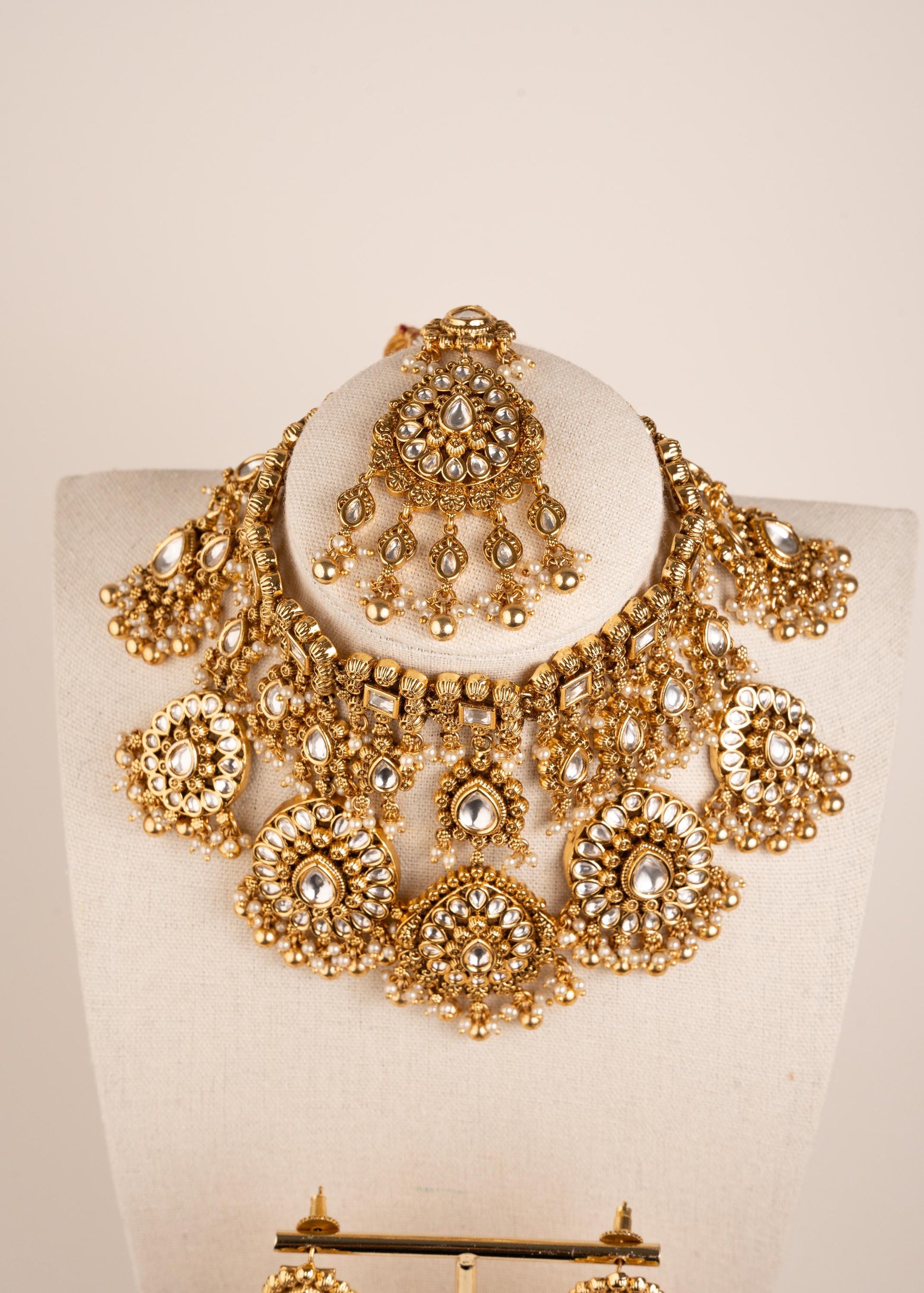 Indian Bridal Jewelry Set/ Kundan Jewelry/ Traditional Kundan Choker Necklace Set/ Pakistani Jewelry/ Heavy Kundan polki Choker Necklace Set (etsy image id: 7974520782)