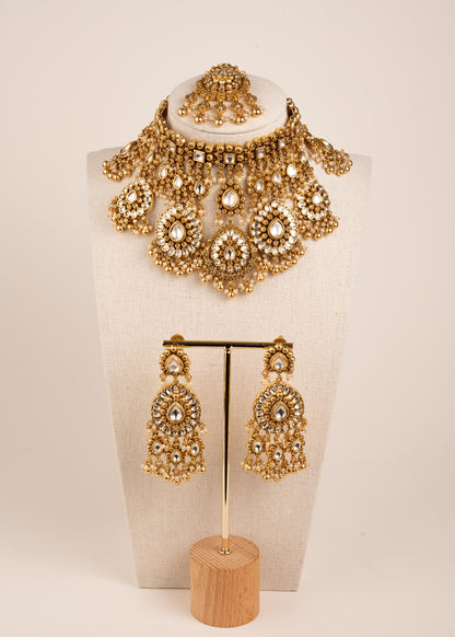 Indian Bridal Jewelry Set/ Kundan Jewelry/ Traditional Kundan Choker Necklace Set/ Pakistani Jewelry/ Heavy Kundan polki Choker Necklace Set (etsy image id: 7974520820)