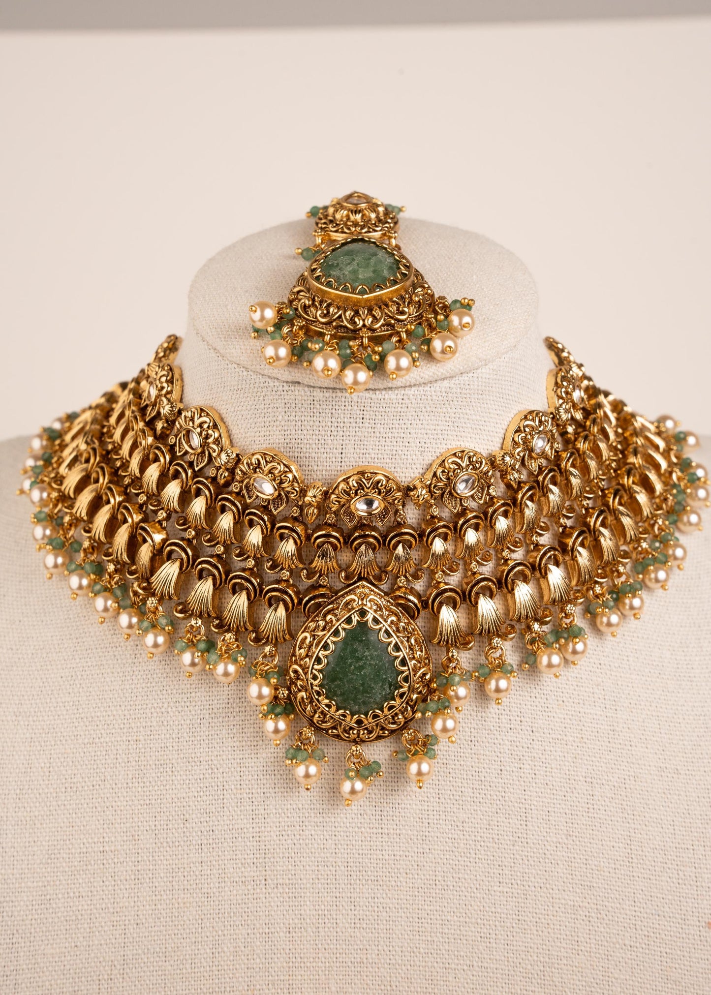 Traditional Kundan Choker Necklace Set/ Gold Plated Bridal Choker Set/ Indian Pakistani Jewelry/ Wedding choker Set/ Indian Temple Jewelry (etsy image id: 7974529094)