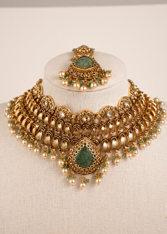 Traditional Kundan Choker Necklace Set/ Gold Plated Bridal Choker Set/ Indian Pakistani Jewelry/ Wedding choker Set/ Indian Temple Jewelry (etsy image id: 7974529094)