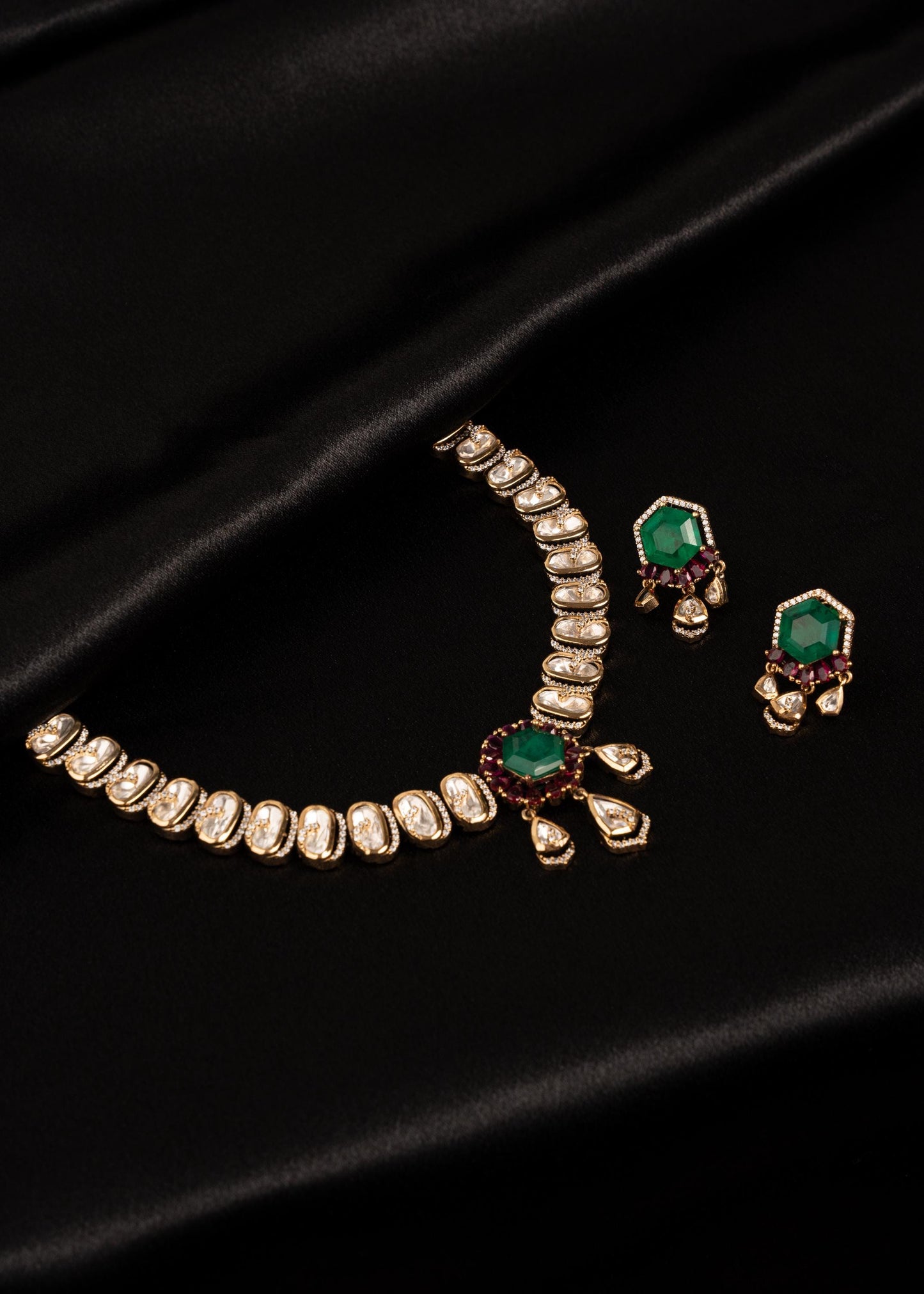 Premium Kundan Polki Necklace Choker Set/ Minimal Choker Necklace/ Indian Pakistani Jewelry/ Lightweight Wedding Jewelry/Green stone Pendant (etsy image id: 8022166437)