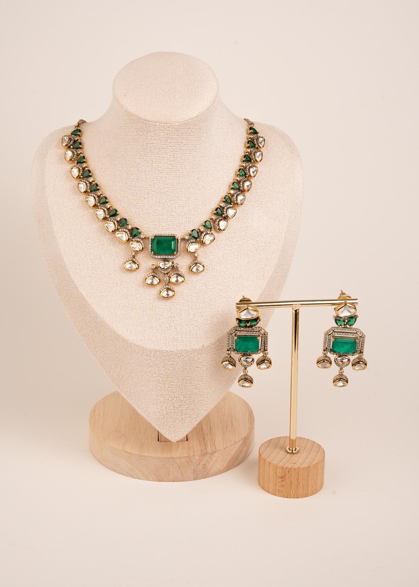 Statement Kundan Polki Necklace Set/ Emerald Green Polki Necklace/ Bridal Choker Necklace/ Pakistani Jewelry/ Reception Wear/ Party Wear (etsy image id: 8022185223)