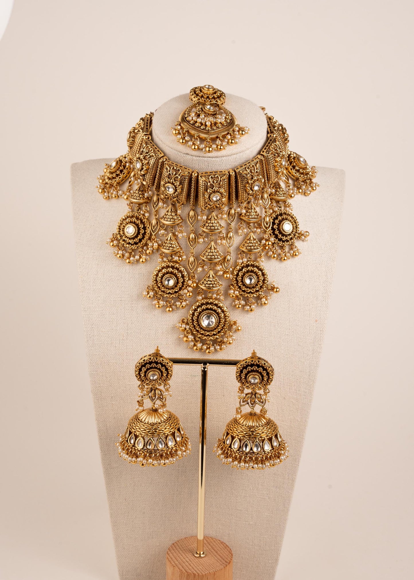 Premium Gold Plated Bridal Choker Necklace Set/ Traditional Antique Gold Kundan Jewelry/Indian Heavy Bridal Jewelry/ Pakistani Jewelry (etsy image id: 8022384189)