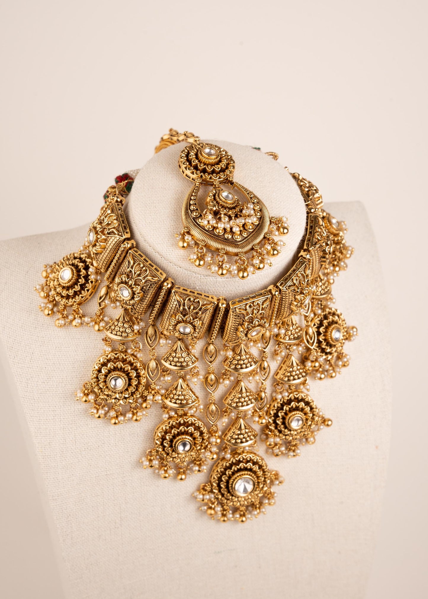 Premium Gold Plated Bridal Choker Necklace Set/ Traditional Antique Gold Kundan Jewelry/Indian Heavy Bridal Jewelry/ Pakistani Jewelry (etsy image id: 8022388807)