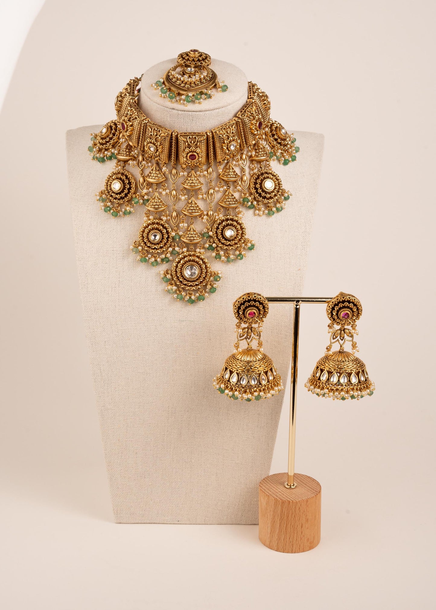 Premium Gold Plated Bridal Choker Necklace Set/ Traditional Antique Gold Kundan Jewelry/Indian Heavy Bridal Jewelry/ Pakistani Jewelry (etsy image id: 8022388831)