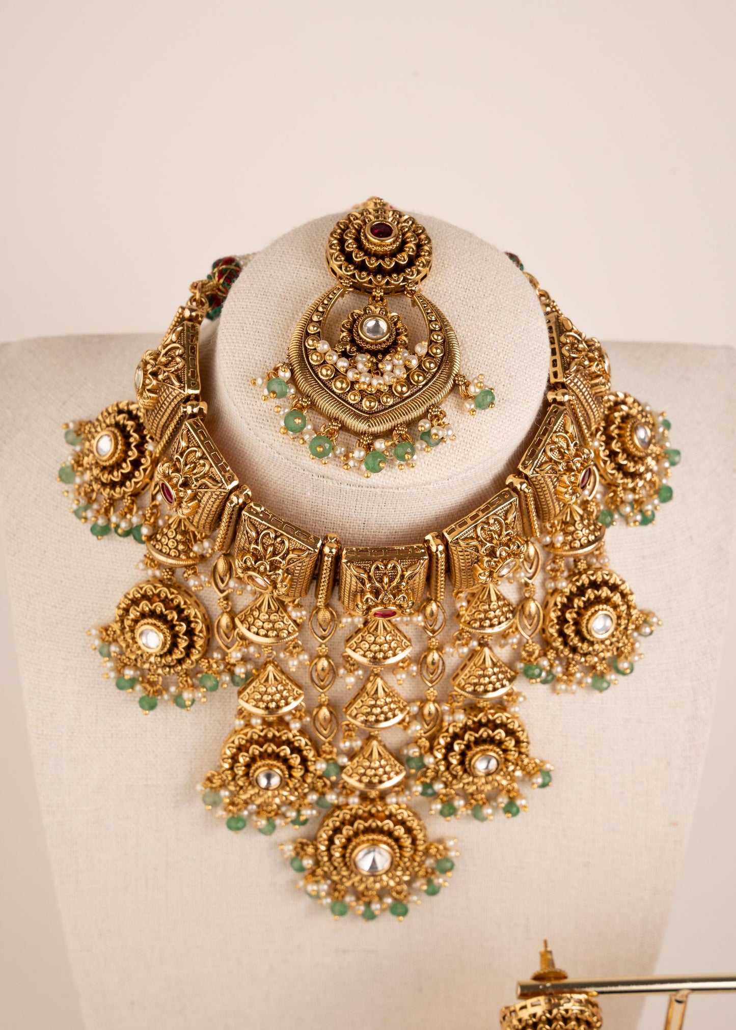 Premium Gold Plated Bridal Choker Necklace Set/ Traditional Antique Gold Kundan Jewelry/Indian Heavy Bridal Jewelry/ Pakistani Jewelry (etsy image id: 8022402671)