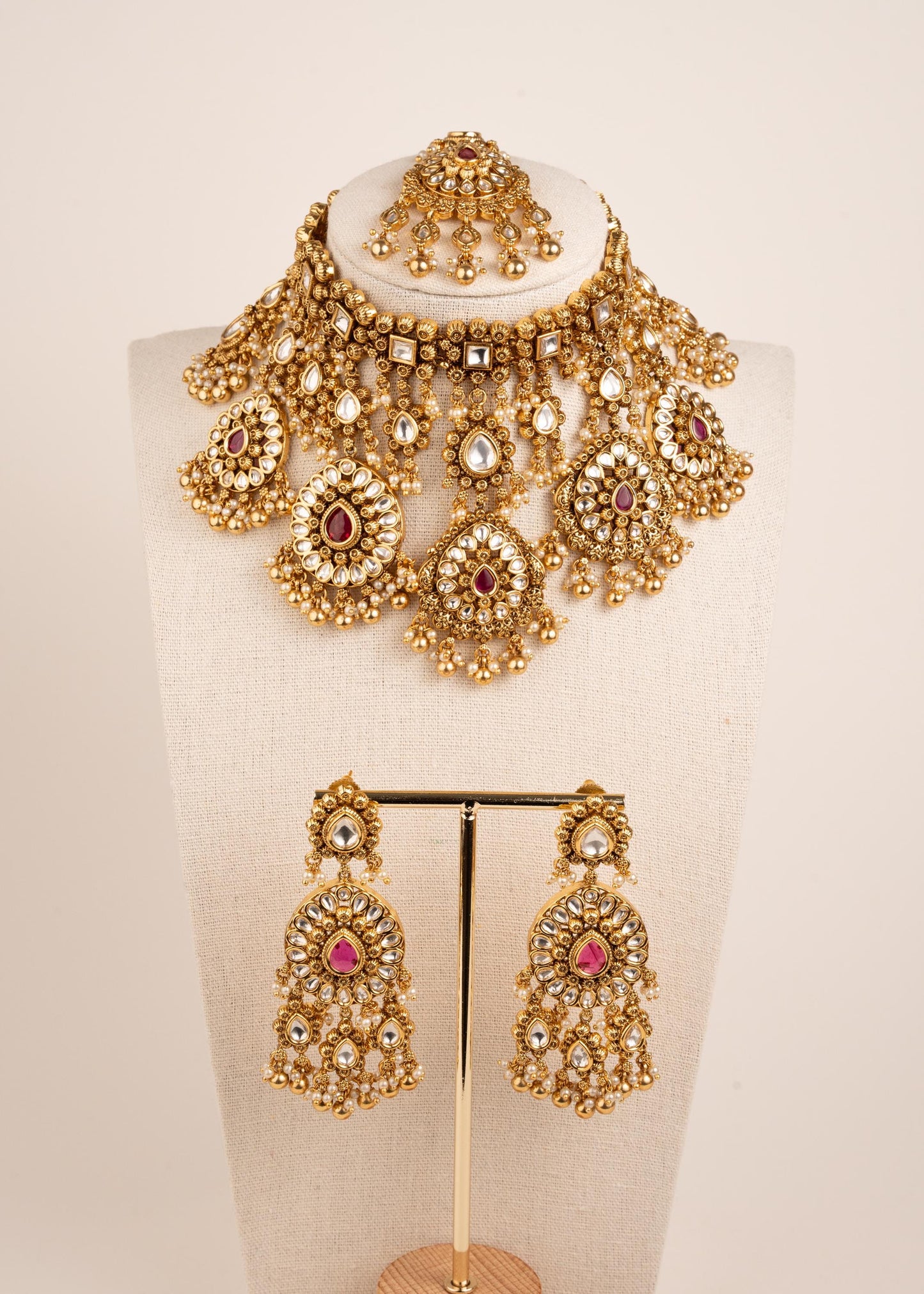 Indian Bridal Jewelry Set/ Kundan Jewelry/ Traditional Kundan Choker Necklace Set/ Pakistani Jewelry/ Heavy Kundan polki Choker Necklace Set (etsy image id: 8022438315)