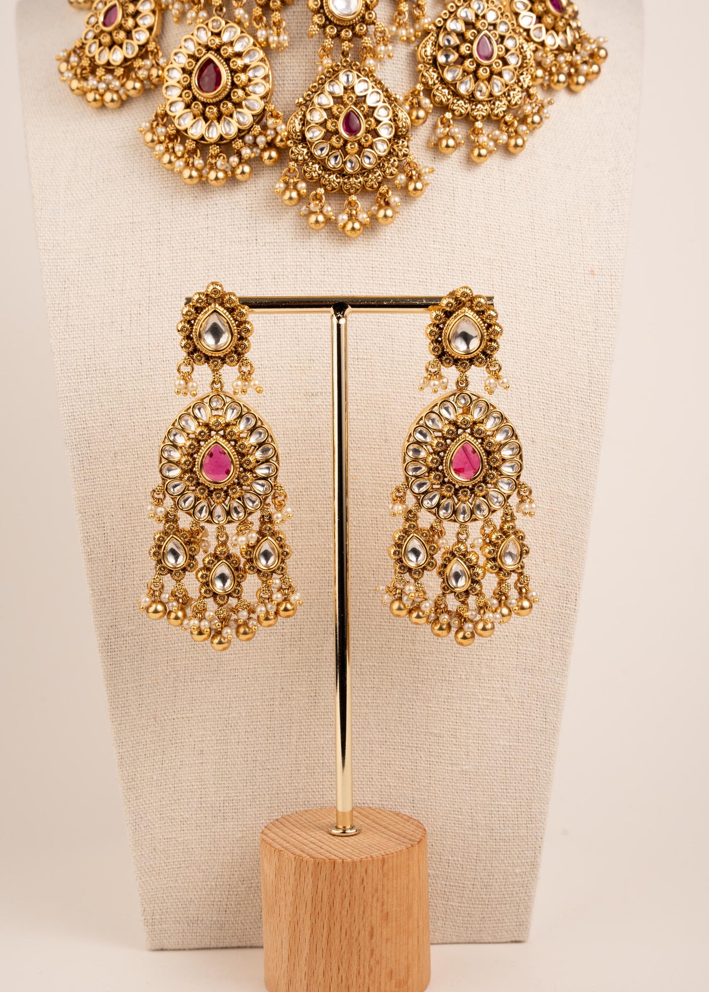 Indian Bridal Jewelry Set/ Kundan Jewelry/ Traditional Kundan Choker Necklace Set/ Pakistani Jewelry/ Heavy Kundan polki Choker Necklace Set (etsy image id: 8022438975)