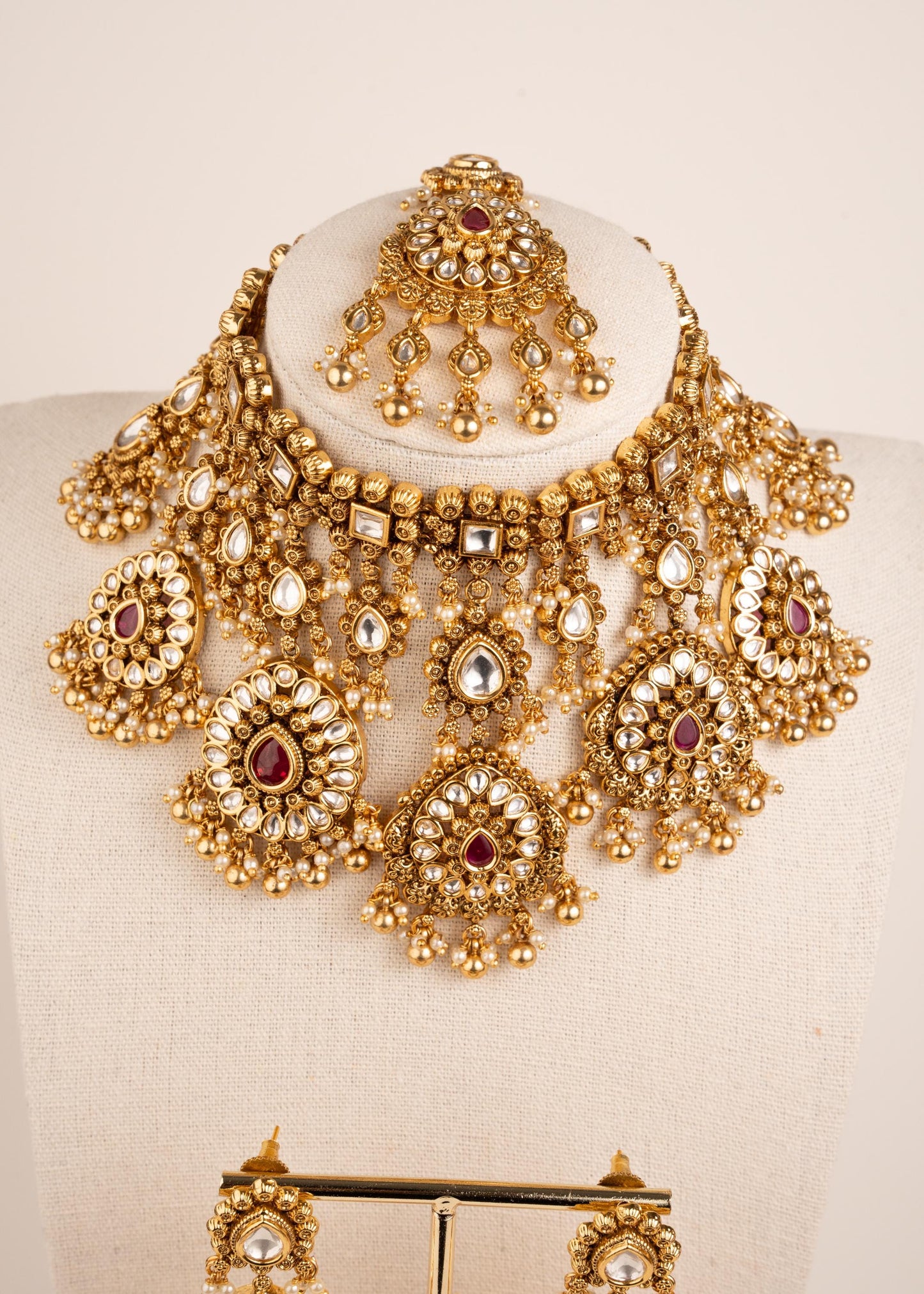 Indian Bridal Jewelry Set/ Kundan Jewelry/ Traditional Kundan Choker Necklace Set/ Pakistani Jewelry/ Heavy Kundan polki Choker Necklace Set (etsy image id: 8022441673)