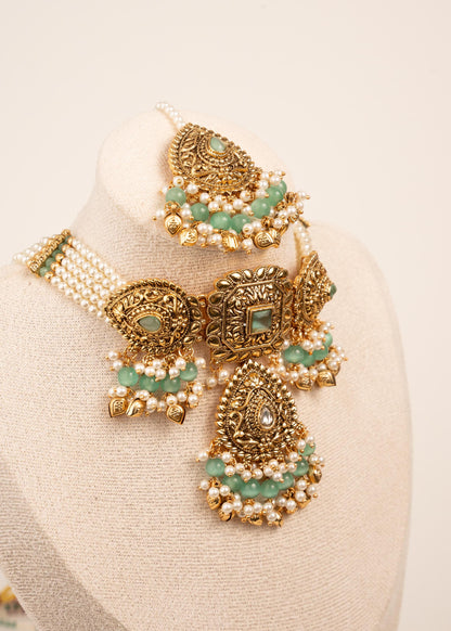 Viral Gold Plated Necklace Set with Maang Tikka/ Indian Jewelry/ Traditional Choker Necklace Set/ Pakistani Jewelry/ Statement Necklace