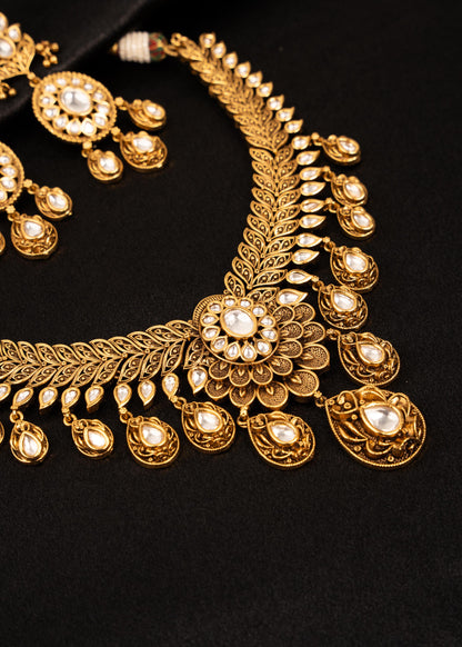 Premium Antique Gold Kundan Choker Necklace Set/ Traditional Jewelry/ Statement Necklace/ Indian Jewelry/ Wedding Necklace/ Bridal Wear