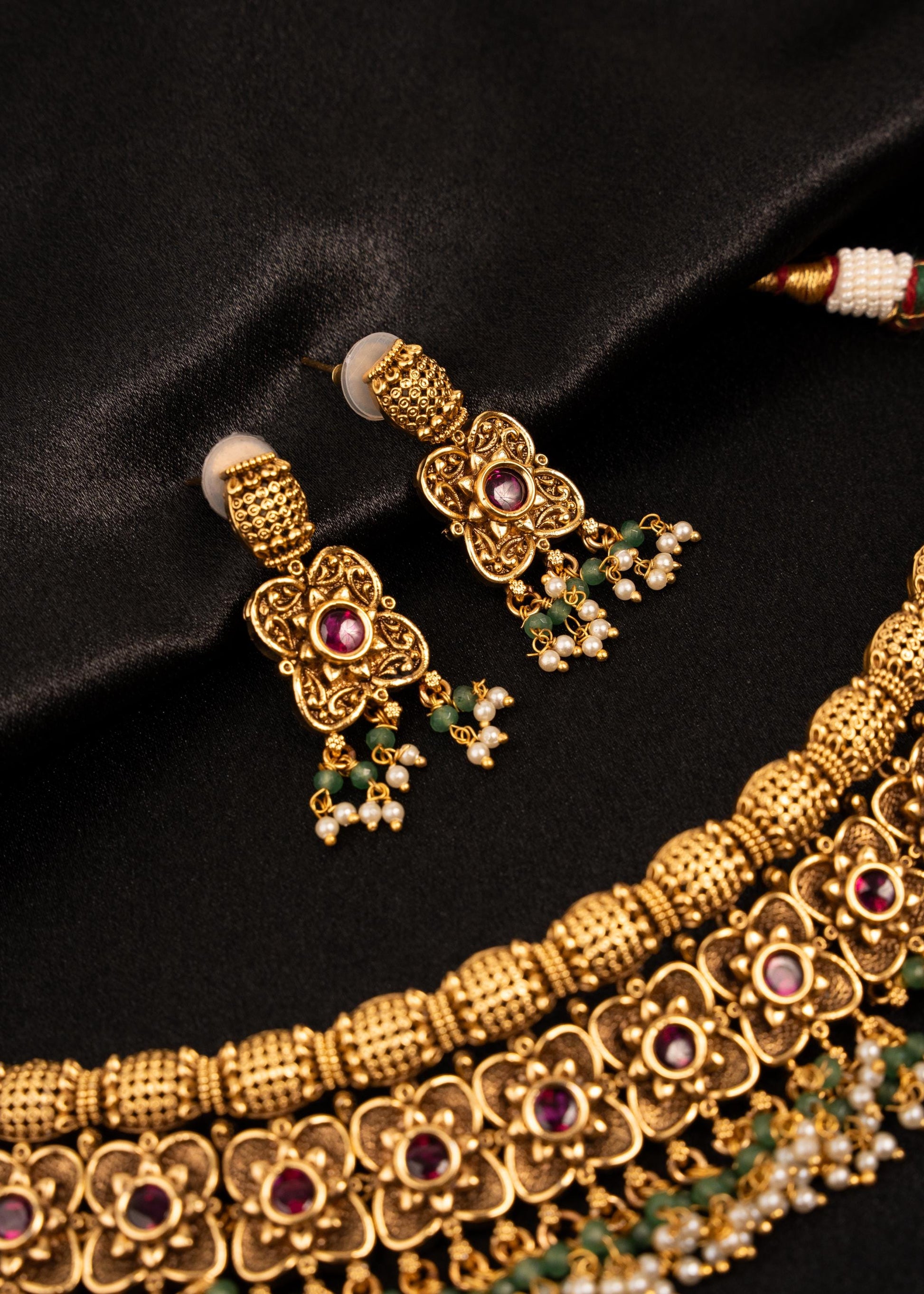 Traditional Indian Bridal Necklace Set/ Gold Plated Choker Necklace Set/ Antique Indian Wedding Jewelry Set/ South Indian Temple Choker Set