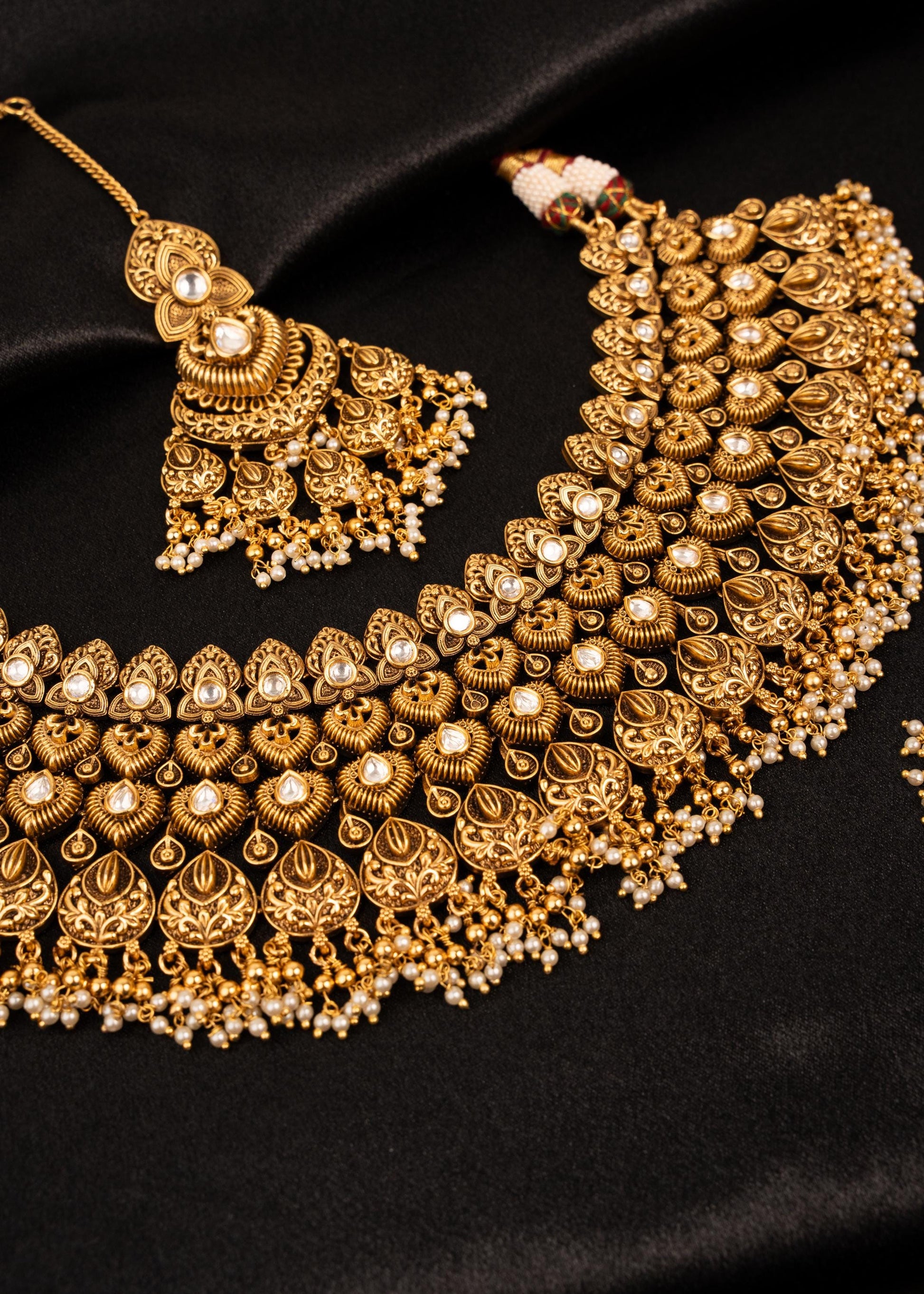 Premium Gold Plated  Kundan Bridal Choker Necklace Set/ Traditional Jewelry/ Indian Jewelry/ Wedding Necklace/ Antique Jewelry/ Maang Tikka